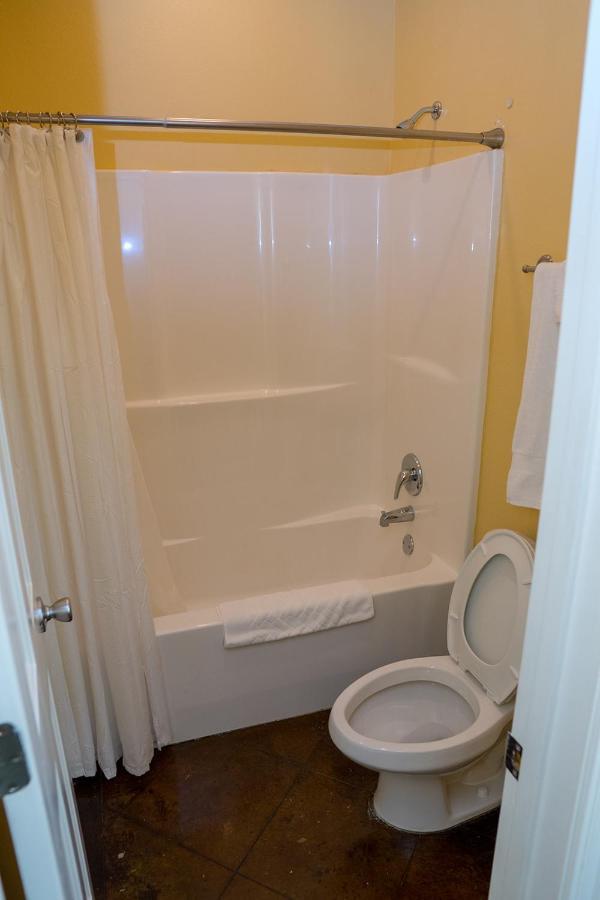 Serene 3Br Apartment 4Tvs Free Wi-Fi & Parking -E- มอสส์พอยท์ ภายนอก รูปภาพ