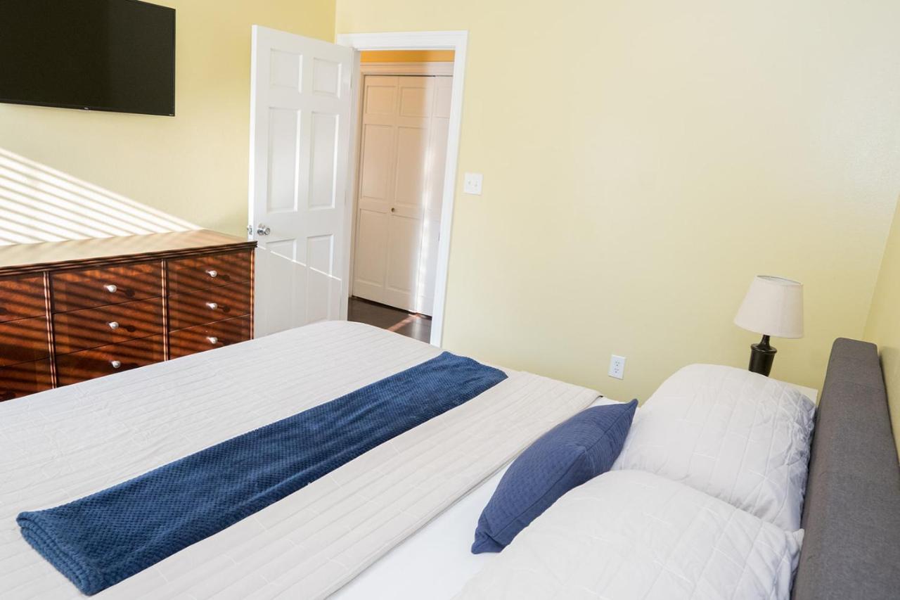 Serene 3Br Apartment 4Tvs Free Wi-Fi & Parking -E- มอสส์พอยท์ ภายนอก รูปภาพ
